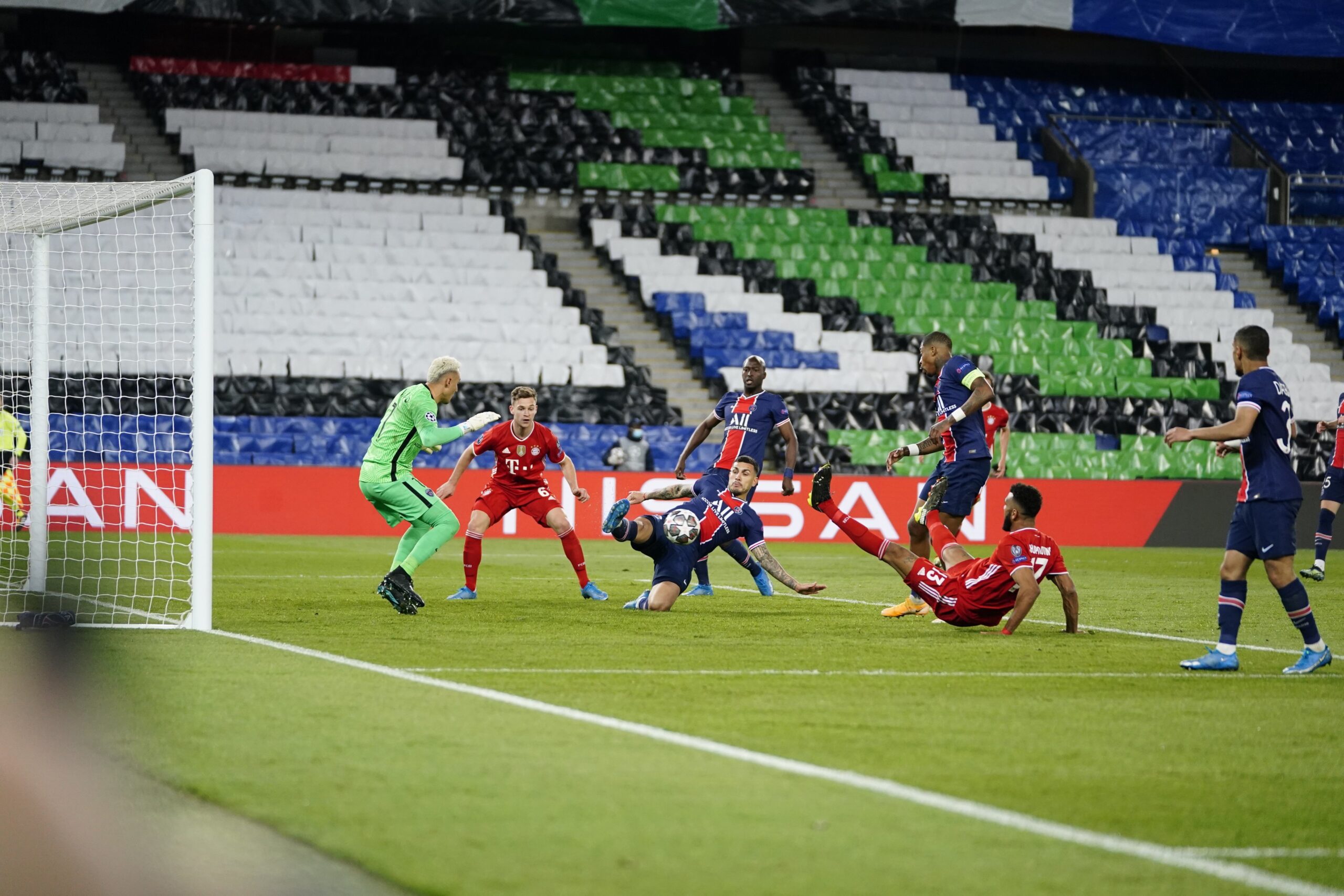 باريس سان جيرمان يعبر لنصف النهائي على حساب بايرن ميونيخ
