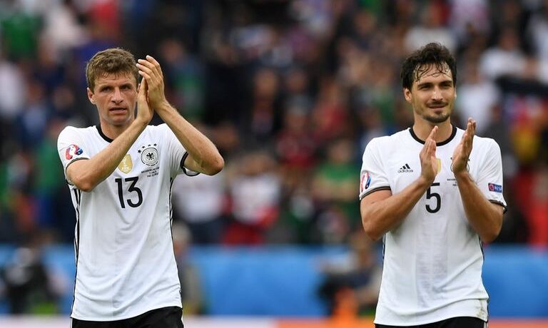 يواخيم لوف يستدعي مولر وهوملز لتعزيز تشكيلة ألمانيا في كأس أوروبا