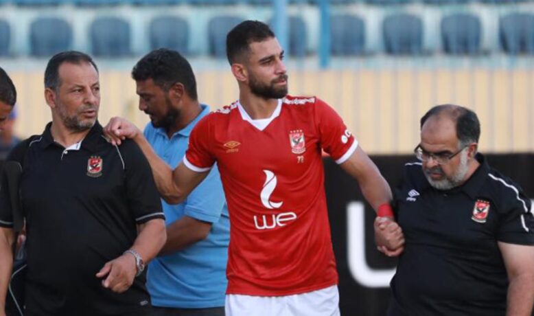 إصابة عمرو سولية بعد 20 ثانية من بداية المباراة