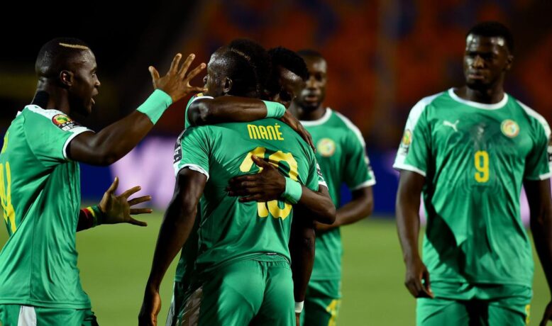 السنغال تعلن تعافي أربعة لاعبين من كورونا