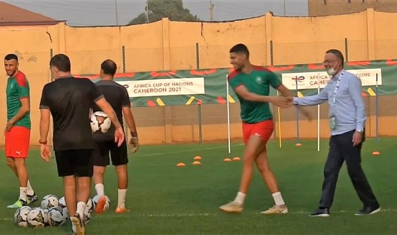 لقجع ورئيس الكاف يُفاجئان المنتخب المغربي