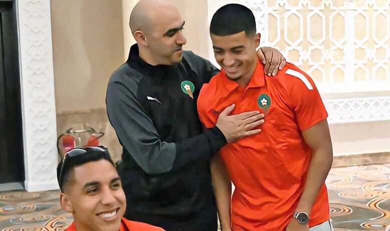 زروري يلتحق ببعثة المنتخب المغربي وسط ترحيب الأسود