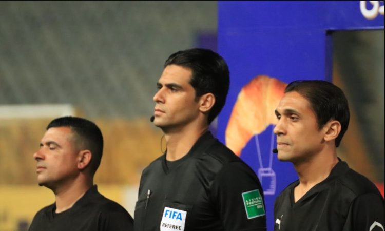 تحكيم مصري لإياب ربع الكاف في مباراة نهضة بركان وأبو سليم الليبي