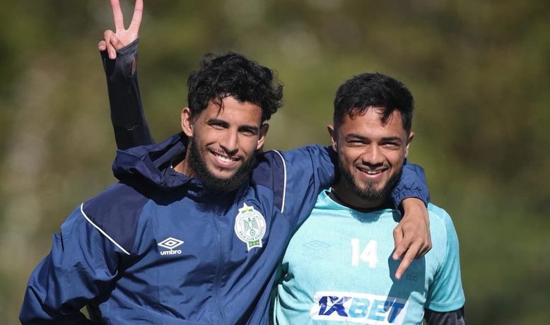 لاعب رجاوي يستعد لمغادرة المغرب نهائيا