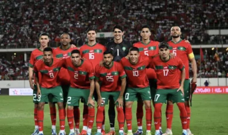 الصراع يشتد على وسط ميدان المنتخب المغربي بين لاعبين