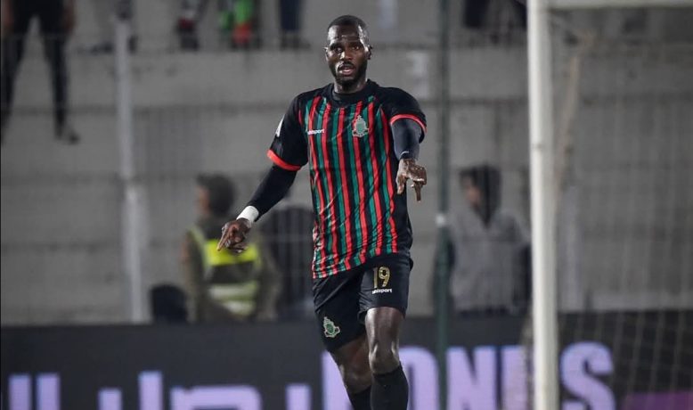 الجيش الملكي يعلن خضوع نجمه لعملية جراحية