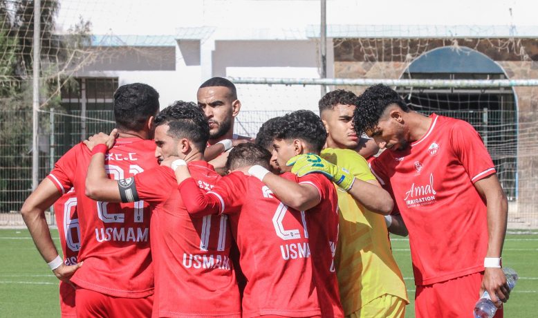 فريق مغربي يدعو لتخصيص مداخيل مباراته القادمة لدعم لاعبه السابق في محنته