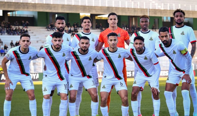 سانتوس يكشف عن تشكيلة الجيش الملكي أمام الرجاء