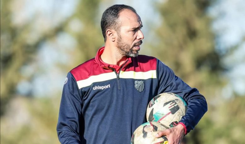 مدرب جديد يقود تداريب الماص بعد إقالة الروماني