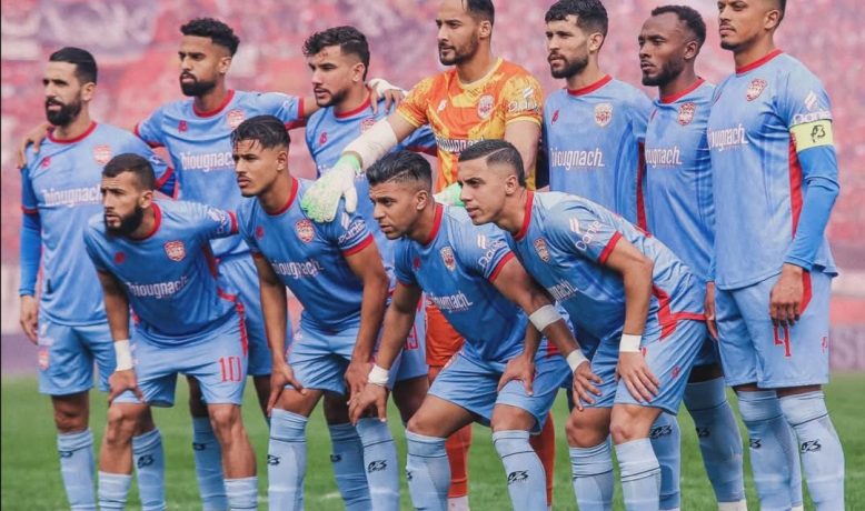 جريندو يكافئ لاعبيه بعد التعادل أمام الوداد الرياضي