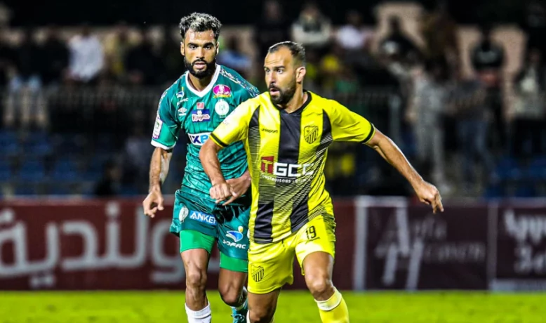 الرجاء يتفوق تاريخيًا على المغرب الفاسي في المواجهات المباشرة