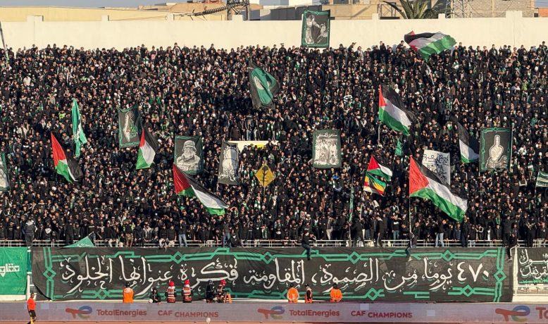 السلطات تصدم جماهير الرجاء في مواجهة النادي المكناسي