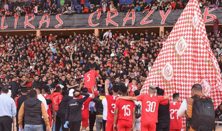 سلطات فاس تفاجئ جمهور الكوكب المراكشي قبل مواجهة الواف