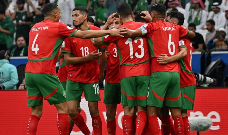 الأسود يعبرون السعودية ويتأهلون كمتصدر للمجموعة