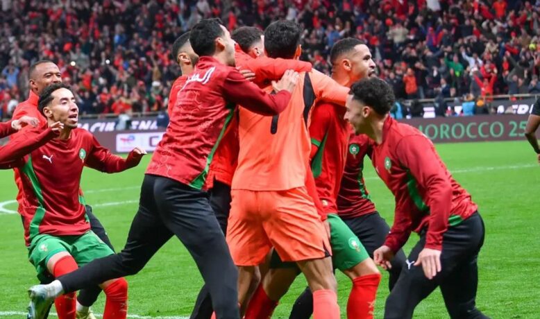 أسود الأطلس يفرضون هيمنتهم على التشكيلة المثالية لنصف نهائي كأس أمم إفريقيا