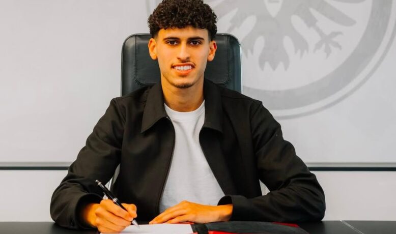 آينتراخت فرانكفورت يضم الجناح المغربي أيوب الميموني بعقد طويل الأمد