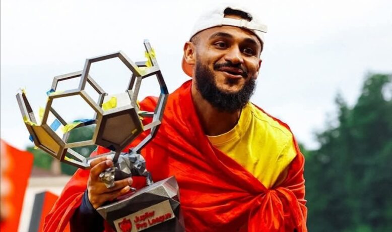 سان جيلواز البلجيكي يعلن إنهاء علاقته مع الدولي المغربي سفيان بوفال