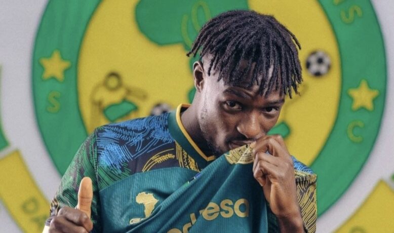 الرجاء الرياضي يحسم صفقة الغيني كونتي على سبيل الإعارة حتى نهاية الموسم