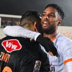 نهضة بركان تكشف أثمنة وتفاصيل بيع تذاكر قمة الرجاء في مؤجل الجولة السابعة