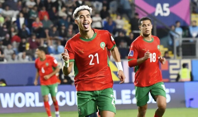 سانتي أونا: اتفاق مبدئي بين رين وفاماليكاو لضم ياسر الزبيري