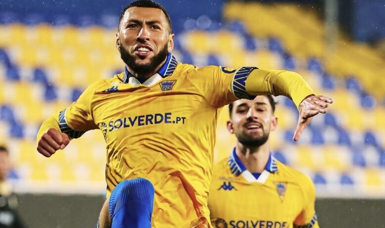 بيتيس الإسباني وبشكتاش التركي يضعان الدولي المغربي يانيس بكراوي ضمن أولوياتهما الهجومية