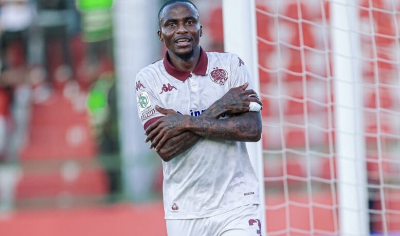 الجنوب إفريقي لورش ثمبينكوسي يودّع الوداد برسالة مؤثرة