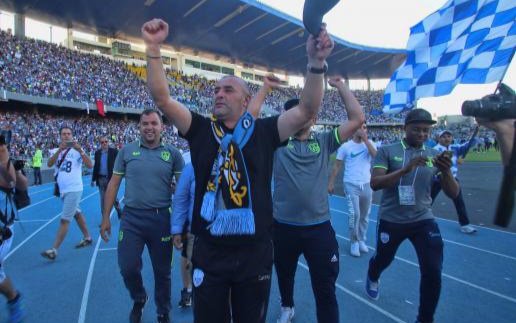 اتحاد طنجة يعيد مدربه الجزائري السابق ويمنح بيبي ميل مهمة تقنية جديدة